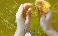 笔仙游戏怎么玩(笔仙游戏玩法详解，让你轻松上手)