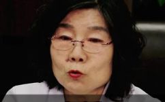 打喷嚏是怎么回事呢(为什么会打喷嚏？原因与解决方法，来看看详细解释)