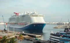 游轮的英文单词(Top 10 Cruise Liners to Explore the World - Discover Luxury Travel at Sea)