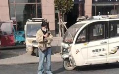 碰拳是什么意思(碰拳的定义及起源解析，为何成为武术文化中的重要组成部分？)