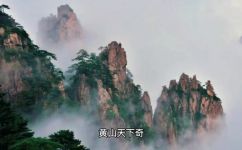 重峦叠嶂的意思和解释(揭秘重峦叠嶂的含义与意义，了解山峦形成过程和特点)