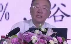 绿豆的神奇功效和用途(绿豆的神奇功效和用途：探索这个营养丰富的食材如何改善身体健康)