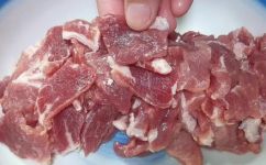炒瘦肉的做法(如何做好炒瘦肉？教你简单易学的瘦肉炒法)
