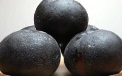 冻秋梨是什么梨做的(揭秘冻秋梨的品种及制作方法，了解更多秋梨知识)