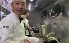厨房着火的正确灭火方式(厨房着火怎么办？正确的厨房火灾应急处理方法)