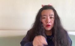 为什么猫猫一只眼睛流眼泪(猫咪为什么会出现单眼流泪的症状呢？ 一文探究问題原因)