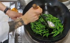 湘菜为什么那么辣(揭秘湘菜为什么那么辣，辣而不伤的秘密)