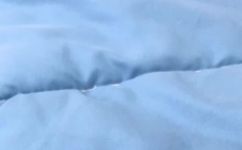 顶针戴在哪个手指上(如何选择正确的顶针手指位置？)