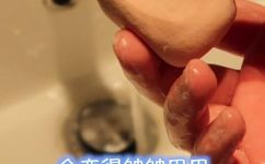 散粉扑多久洗一次(如何正确清洁散粉扑？多久洗一次散粉扑才卫生？)