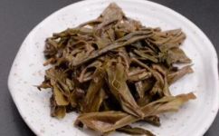 茶叶可以嚼着吃吗(茶叶能够咀嚼食用吗？探讨茶叶的食用方式)